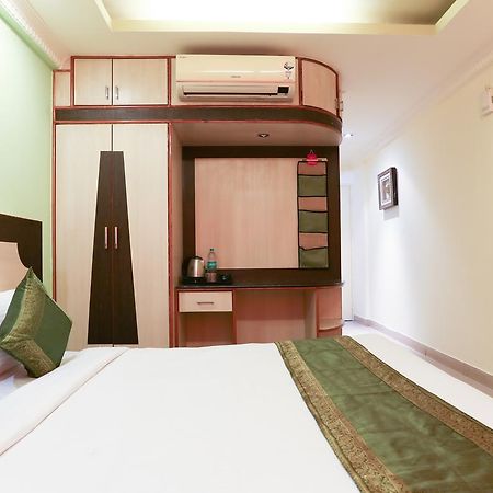 ホテル Treebo Trip Grand Regency バンガロール エクステリア 写真