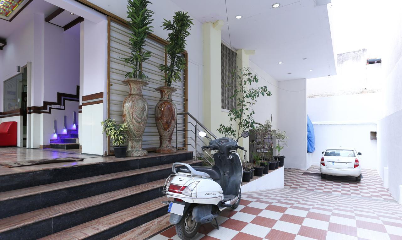 ホテル Treebo Trip Grand Regency バンガロール エクステリア 写真
