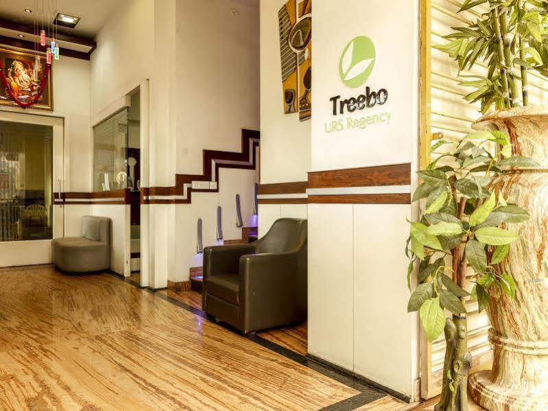ホテル Treebo Trip Grand Regency バンガロール エクステリア 写真